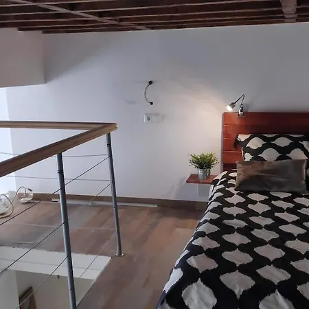 Apartamento Montano Excelente Situacion En El Centro Historico Y Al Lado De Los Mejores Restaurantes De Tapas Malaga